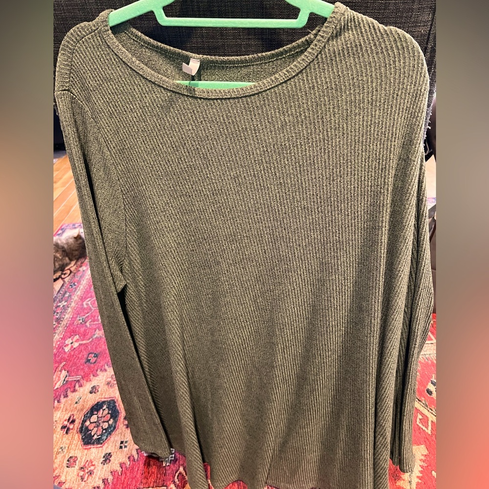 Cooper Road Collection size 5X green swing top